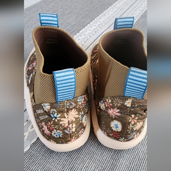 Oboz x Skida Womens Shoes - Floral Bitterroot Pattern - Size 6 - Picture 2 of 7